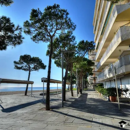 דירה Catalunya Per 4 Persones En Edifici Del Passeig Maritim Amb Vistes Sobre La Vall D'aro