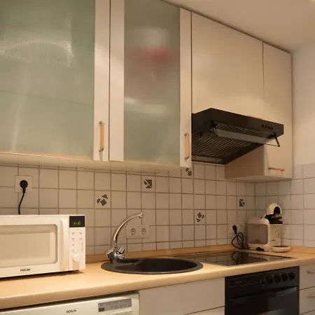 Catalunya Per 4 Persones En Edifici Del Passeig Maritim Amb Vistes Sobre La Vall D'aro