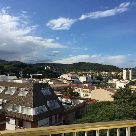 Catalunya Per 4 Persones En Edifici Del Passeig Maritim Amb Vistes Sobre La Vall D'aro *