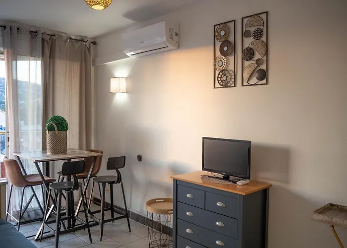 Catalunya Per 4 Persones En Edifici Del Passeig Maritim Amb Vistes Sobre La Vall D'aro Апартаменты *