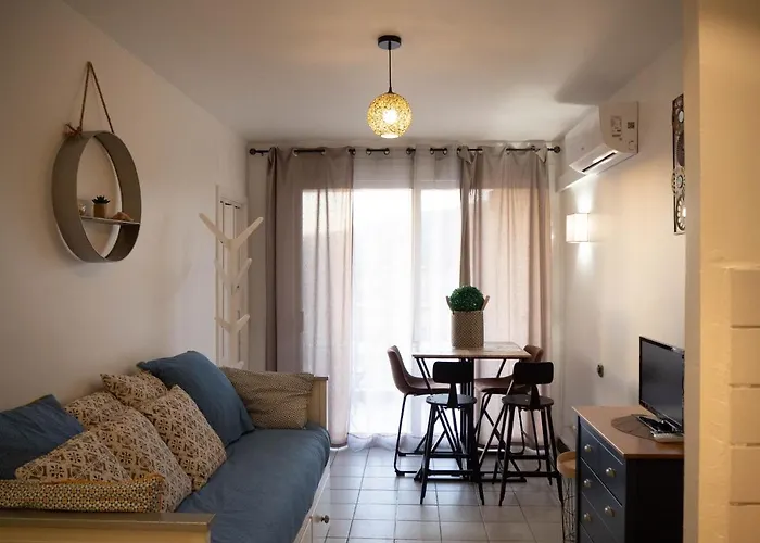 Catalunya Per 4 Persones En Edifici Del Passeig Maritim Amb Vistes Sobre La Vall D'aro Платья-де-Аро